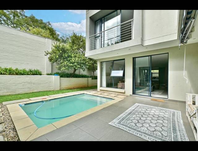 3 BEDROOM HOUSE FOR SALE IN BRYANSTON